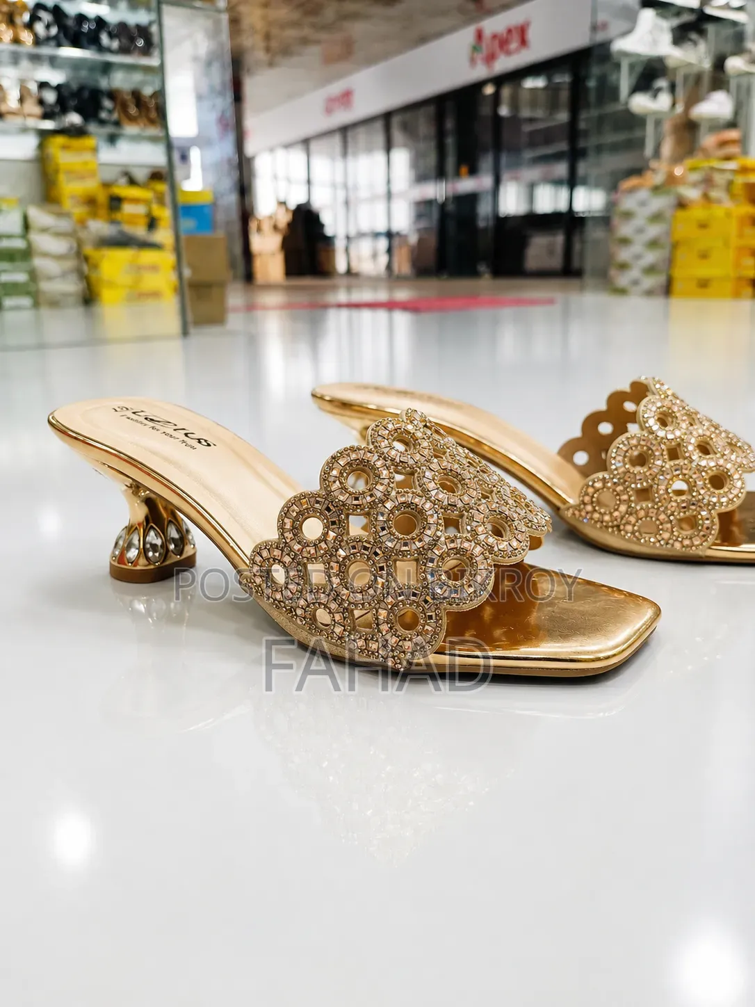 Ladies Trendy Lotus