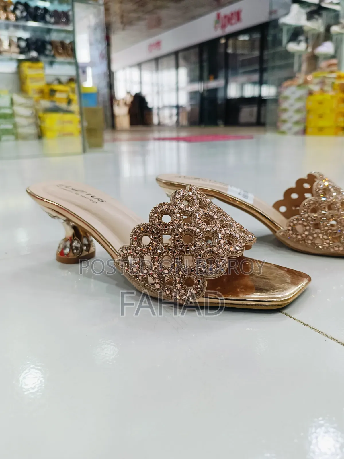 Ladies Trendy Lotus
