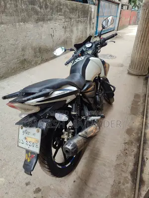 TVS Apache RTR 160 2V 2016 White