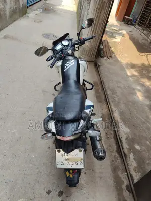 TVS Apache RTR 160 2V 2016 White