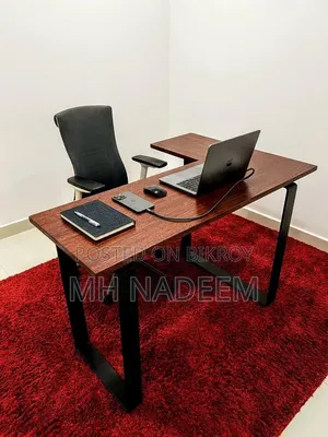 "O" Shaped Computer Desk Cum Reading Table
