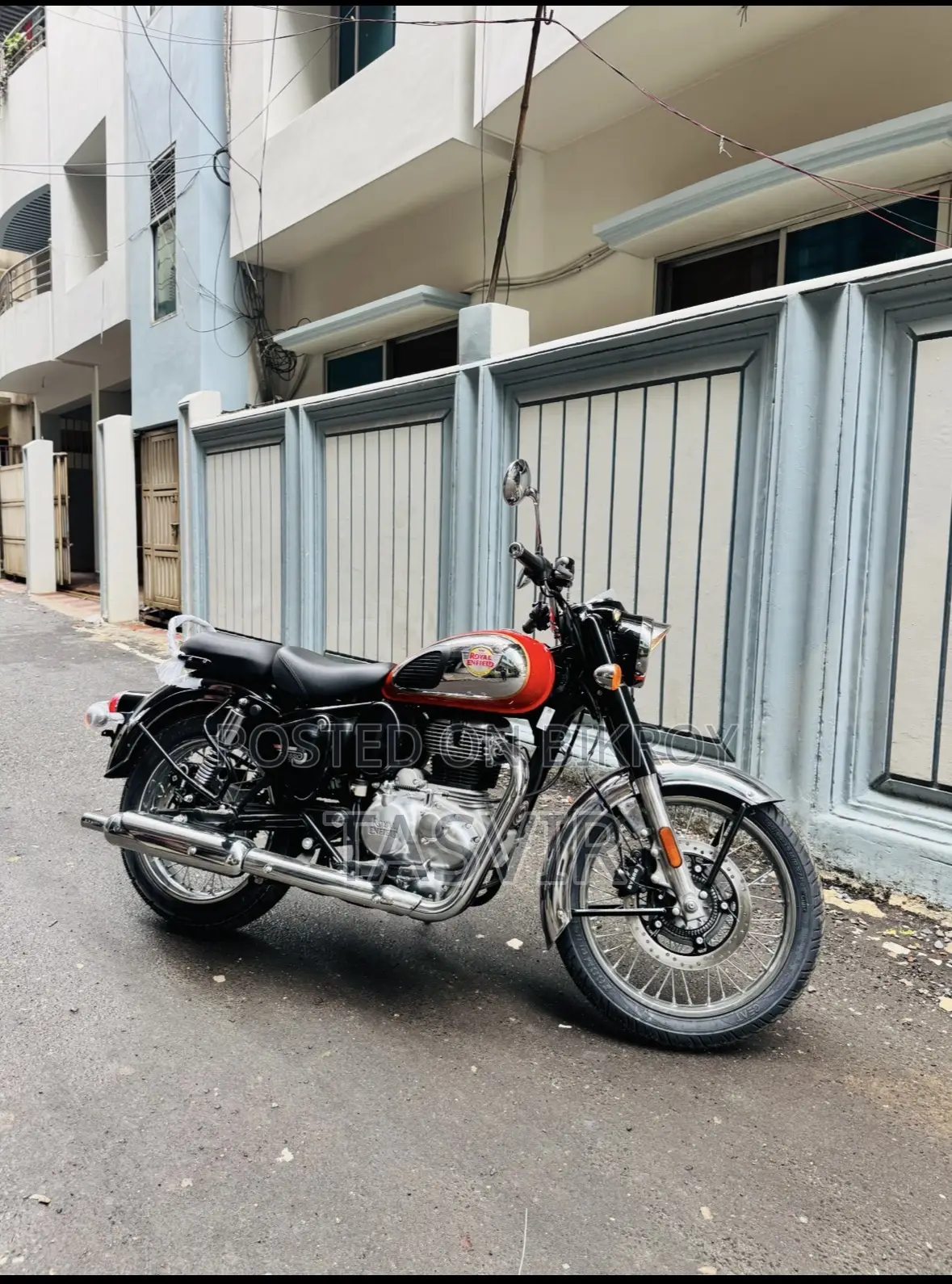 Royal Enfield Classic 350 2025 Red