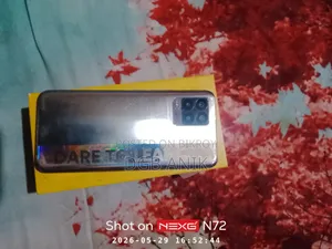 রিয়েলমি ৮ ৫জি ৬৪ জিবি সিলভার