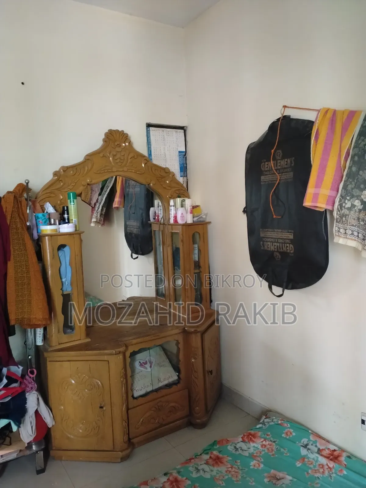 Used Acacia Wood Excellent Dressing Table for Sale (Good Condition)