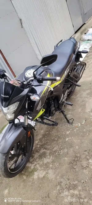 Honda Hornet 2022