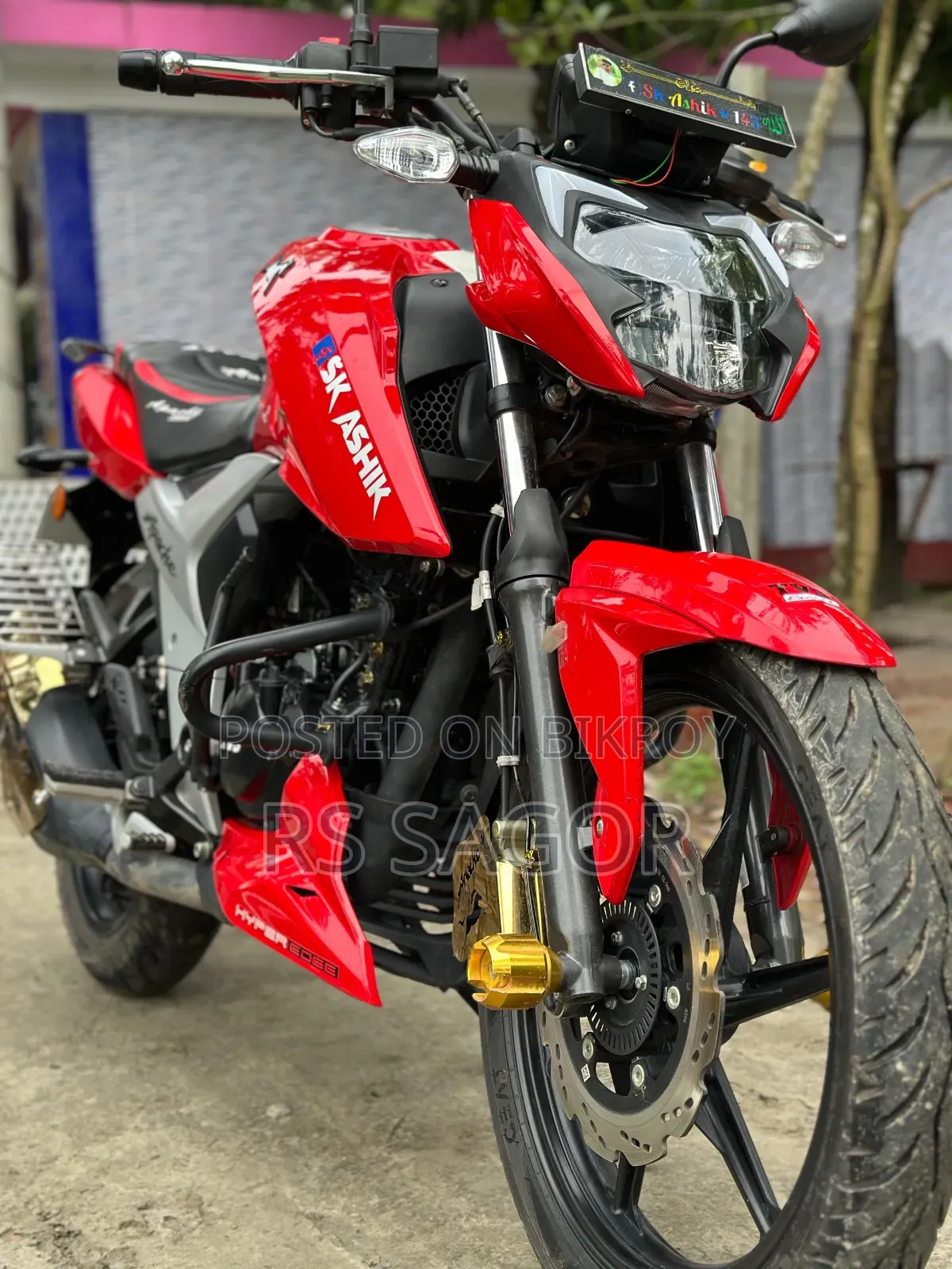 TVS Apache 160 4V 2024 Red