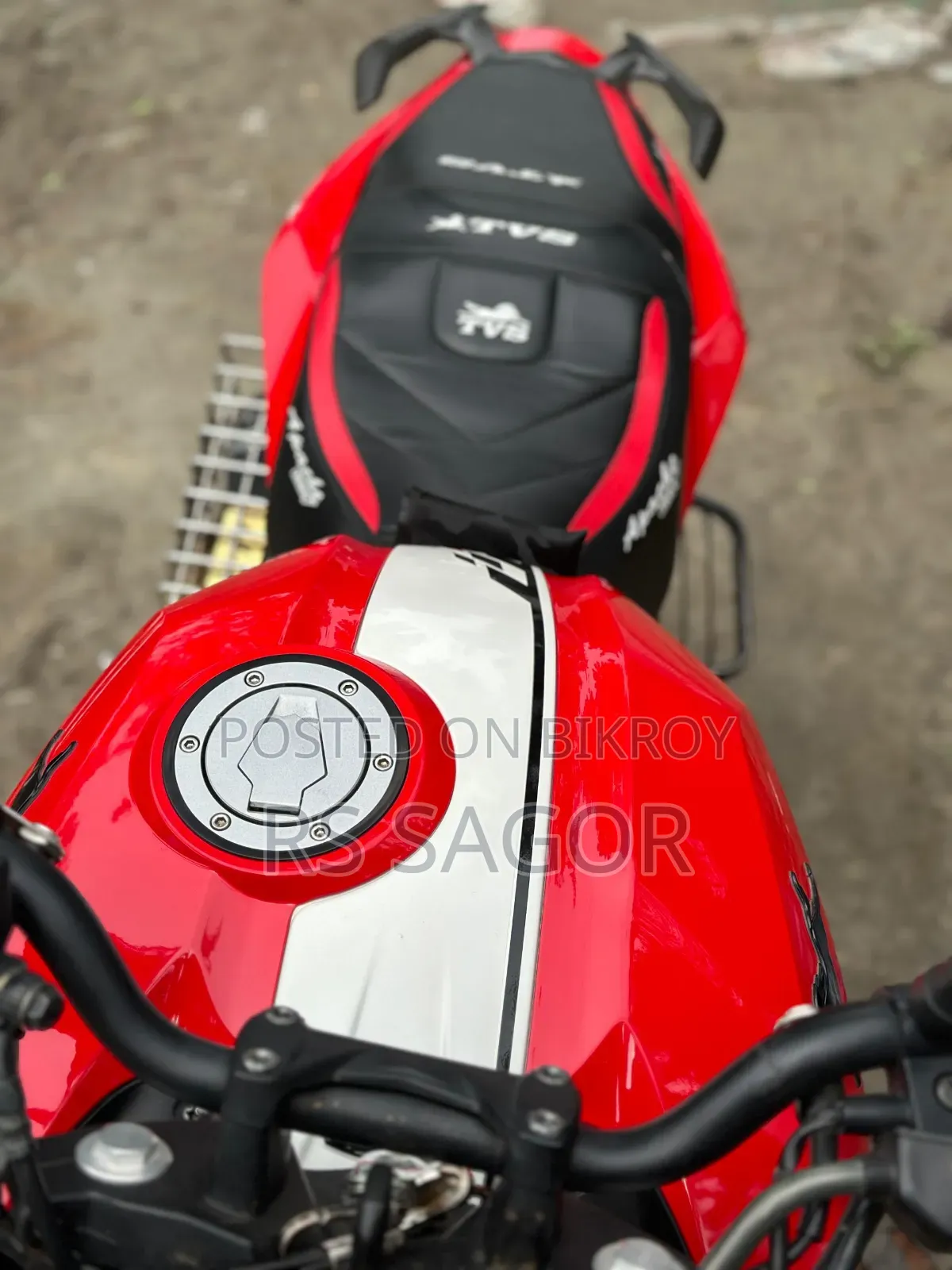 TVS Apache 160 4V 2024 Red