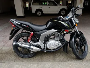 Suzuki GSX 125 2022 Black