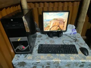 Desktop Computer 4GB Intel Core i5 SSD 512GB