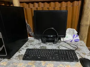 Desktop Computer 4GB Intel Core i5 SSD 512GB