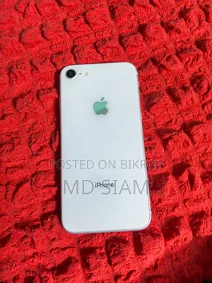 New Apple iPhone 8 64 GB White