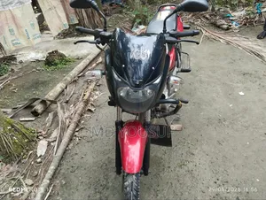 Bajaj Pulsar 150 2016 Red