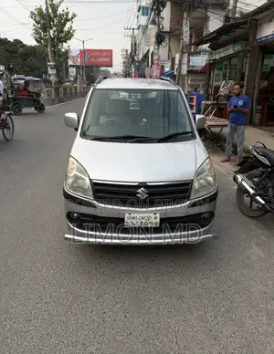 Suzuki Wagon 2011 Silver