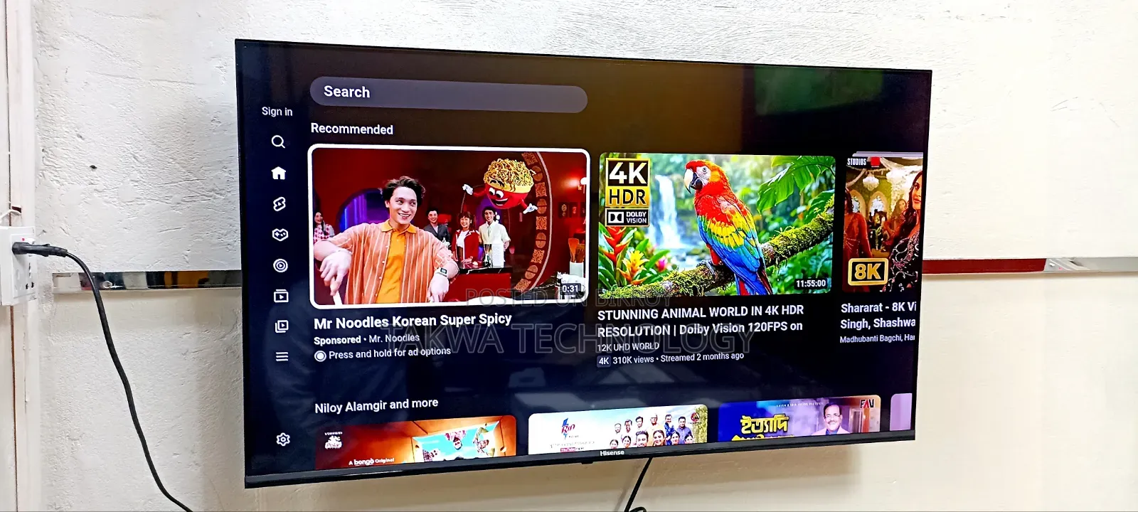 Hisense 43" Inch Frameless Voice Control LED TV Like New Used 1 Yr