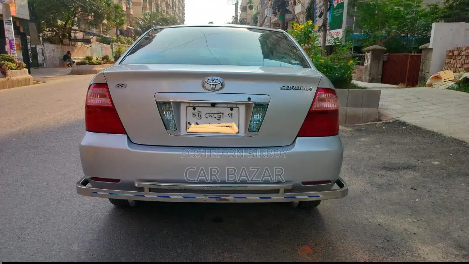 টয়োটা করোলা সেডান ২০০৪ সিলভার