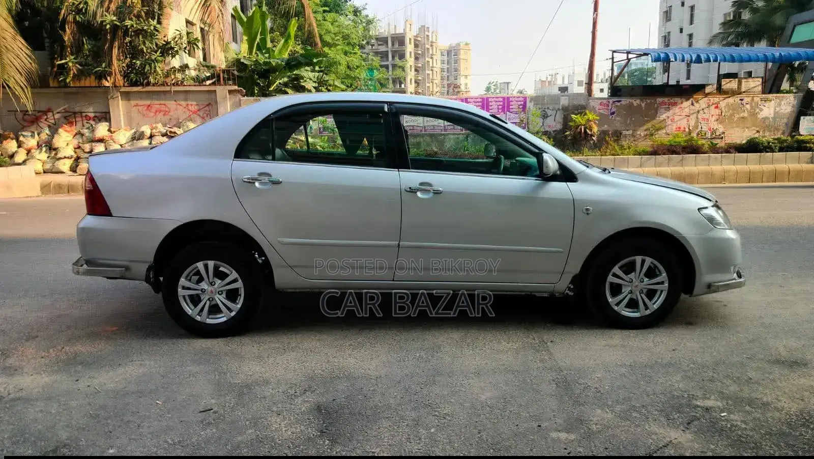 টয়োটা করোলা সেডান ২০০৪ সিলভার