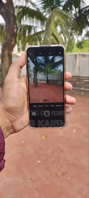 Vivo Y56 128 GB Yellow