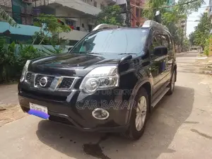 Nissan X-Trail 2.0 Petrol XE 2011 Black