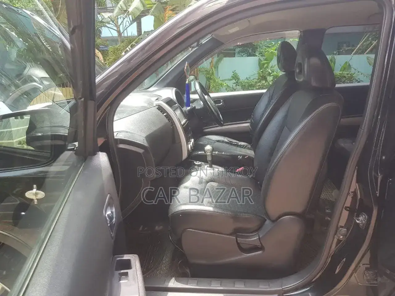 Nissan X-Trail 2.0 Petrol XE 2011 Black