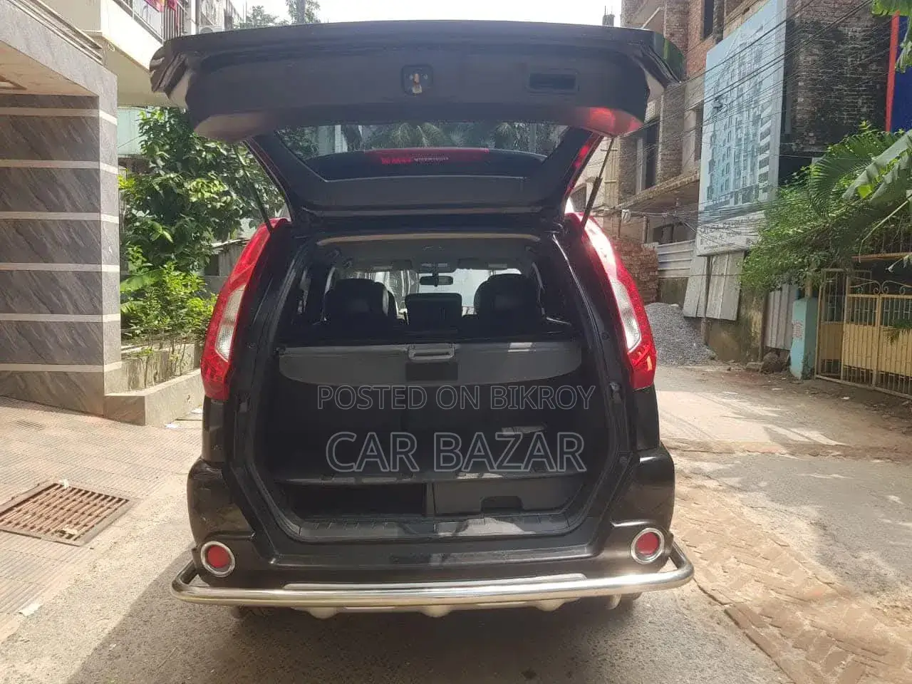 Nissan X-Trail 2.0 Petrol XE 2011 Black