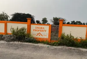 On 75ft Rd South Facing 3 Katha Sector-15