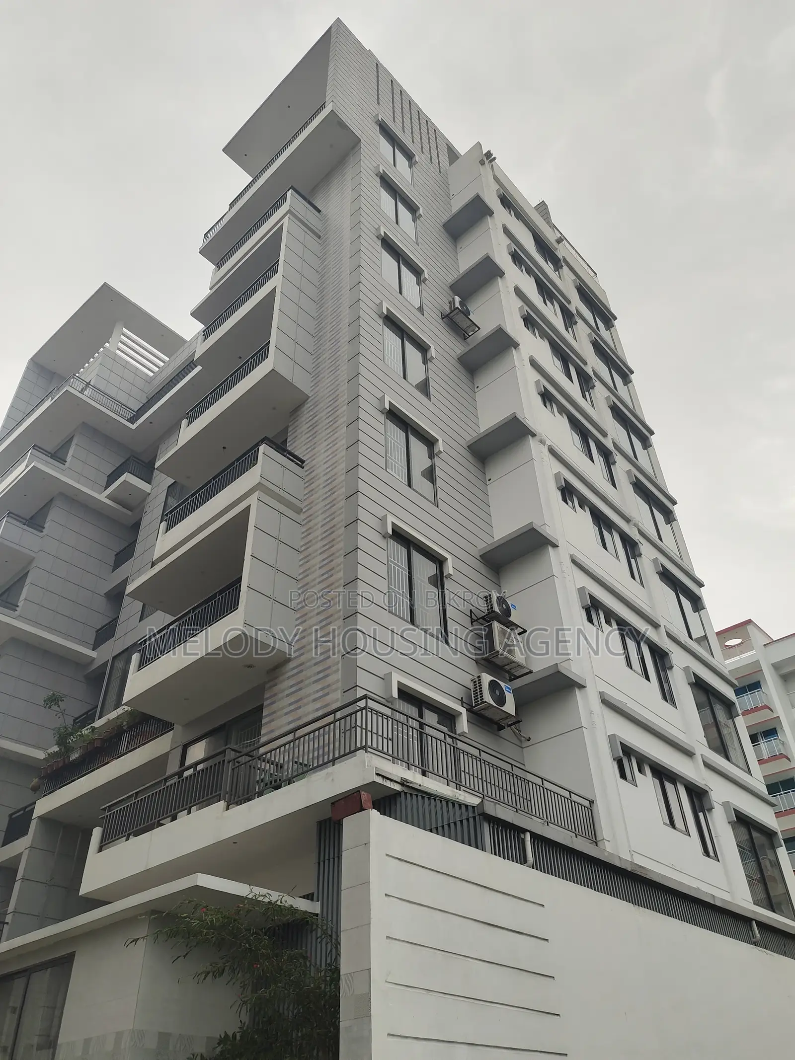স্বপ্ন নীড়, বসুন্ধরায় ৩ বেডরুমের অ্যাপার্টমেন্ট বিক্রয়ের জন্য