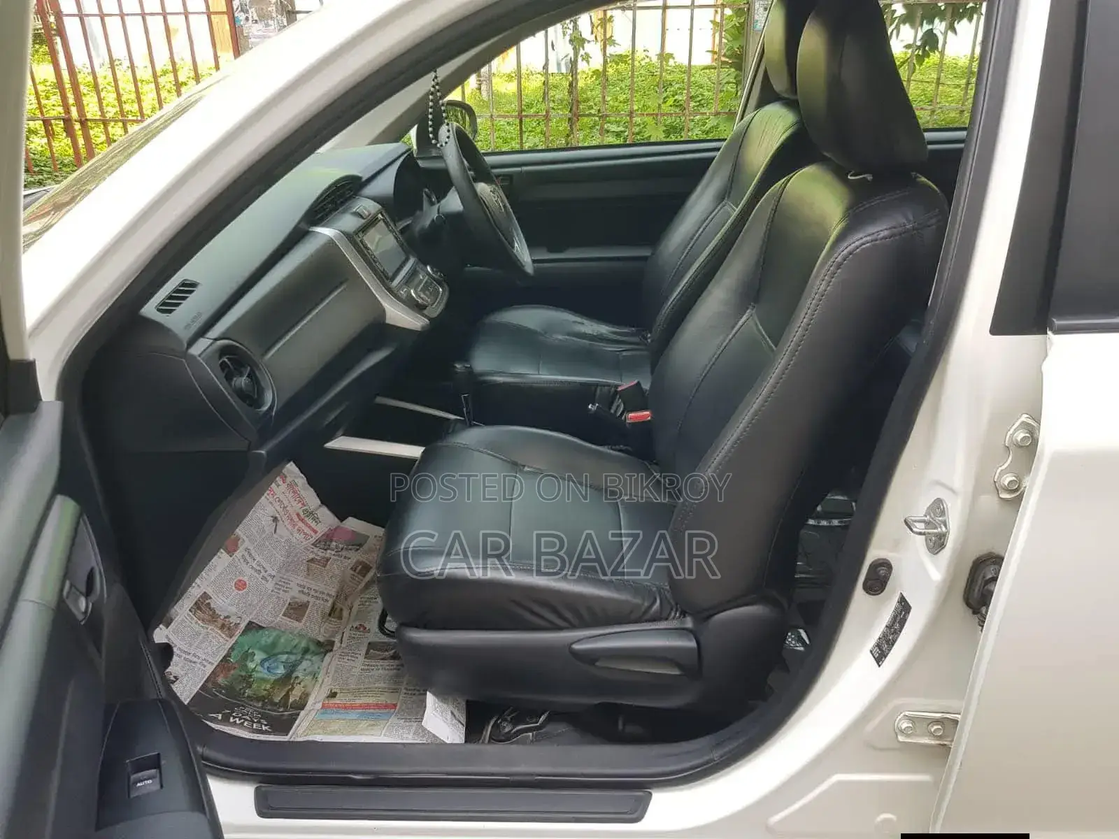 Toyota Corolla Fielder 1.5 Hybrid Front Wheel Drive 2016 Off White
