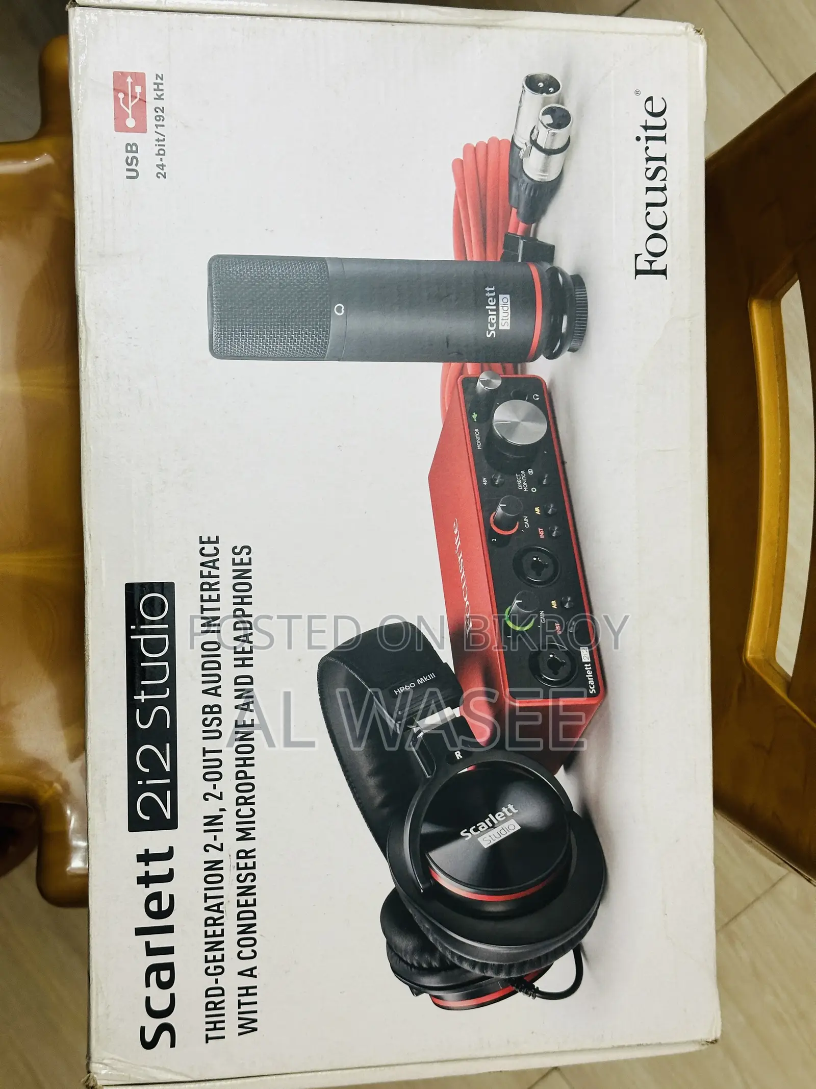 Focusrite Scarlett 2i2 Studio 3rd Gen Recording Bundle