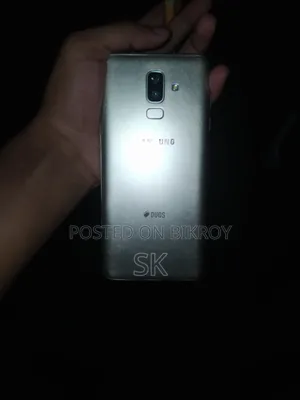 Samsung Galaxy J8 64 GB Silver