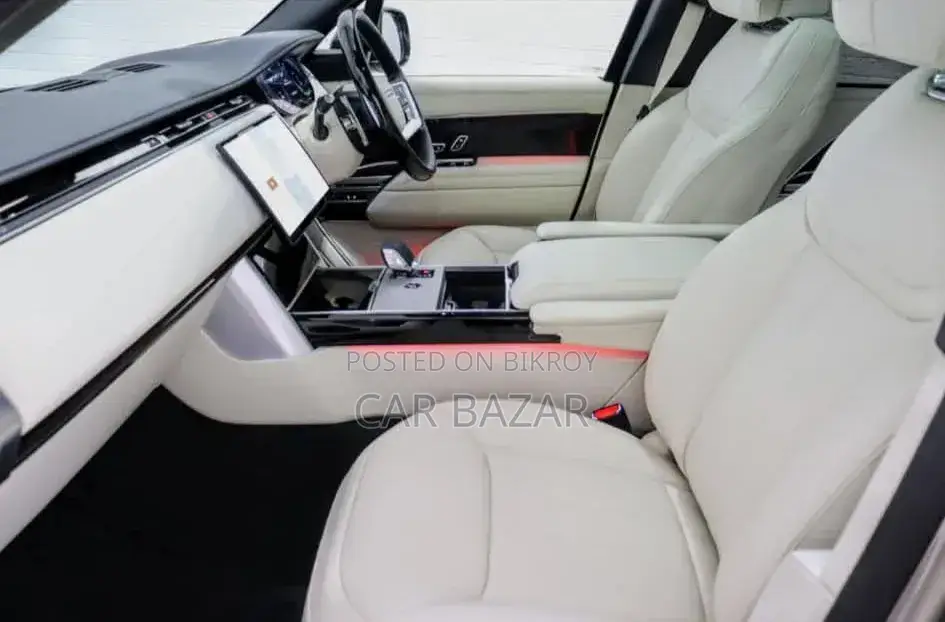 New Land Rover Range Rover Vogue 2025 Gold