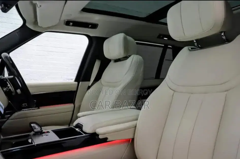 New Land Rover Range Rover Vogue 2025 Gold