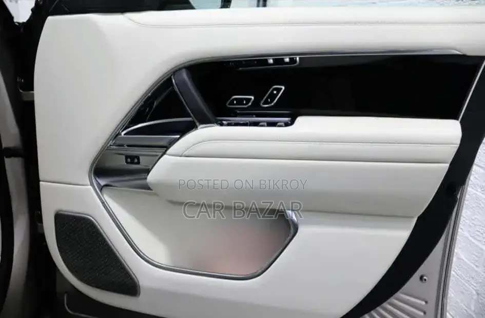 New Land Rover Range Rover Vogue 2025 Gold