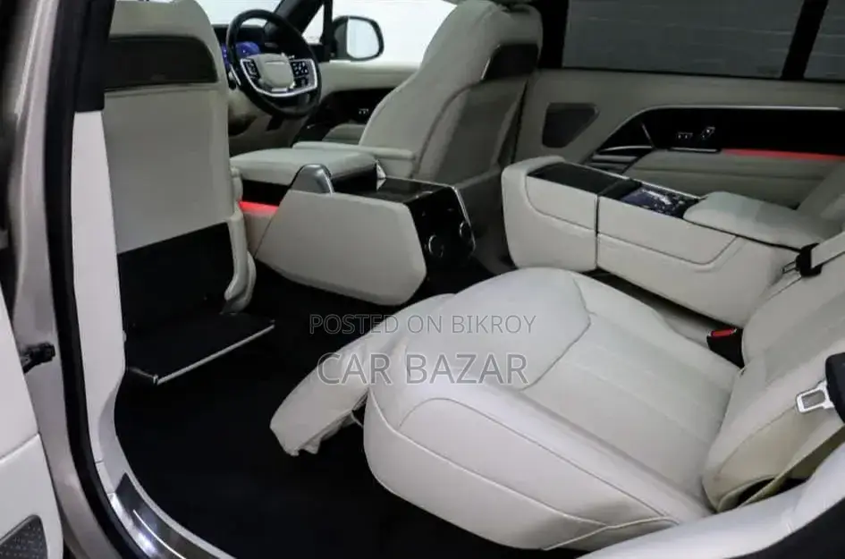 New Land Rover Range Rover Vogue 2025 Gold