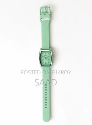 Green Daily Wear Watch