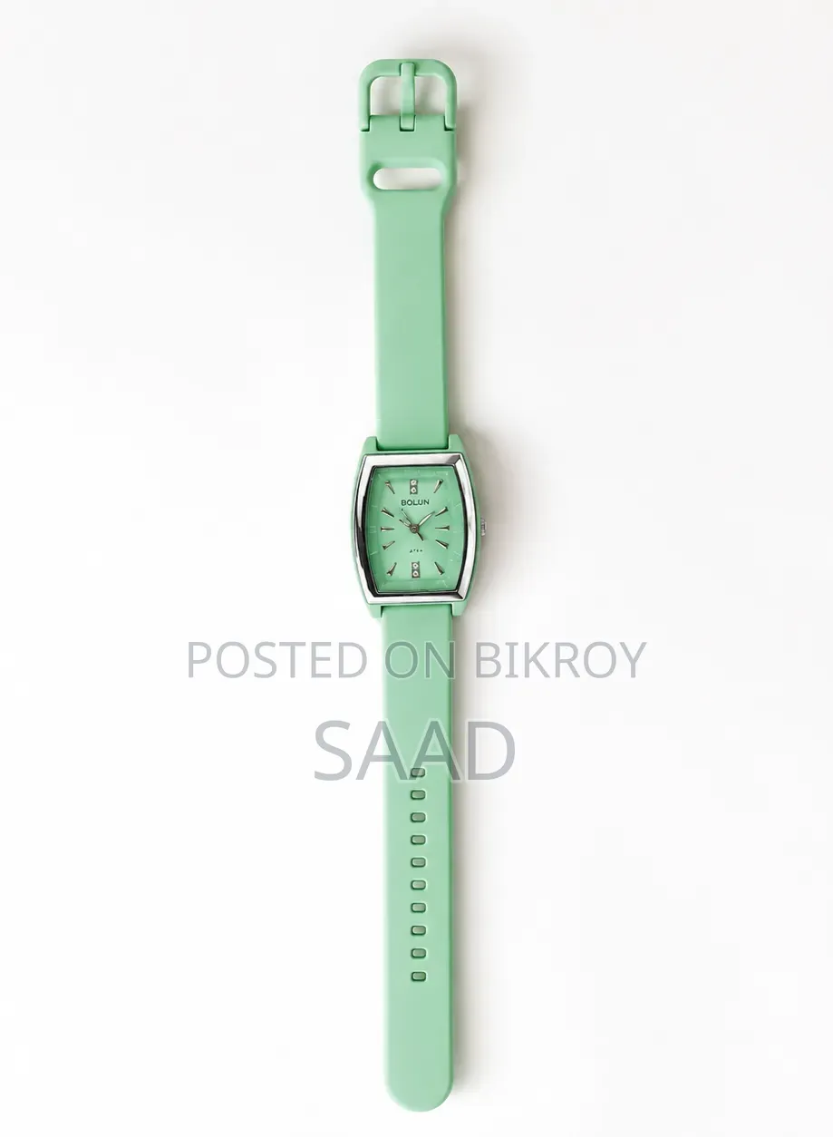 Green Daily Wear Watch