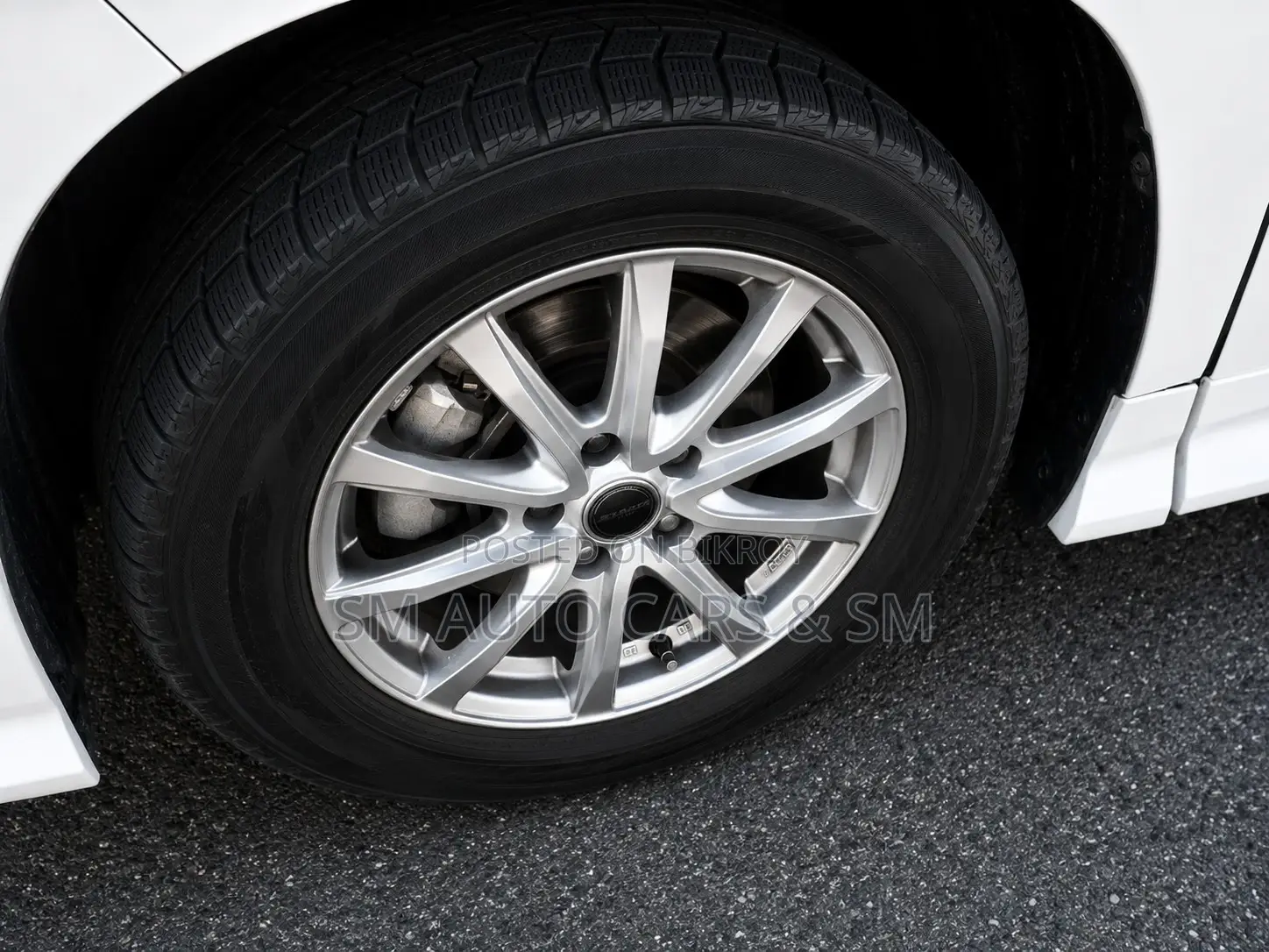 Toyota Noah 2023 Pearl