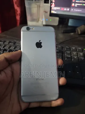 Apple iPhone 6 64 GB Gray