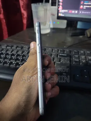 Apple iPhone 6 64 GB Gray