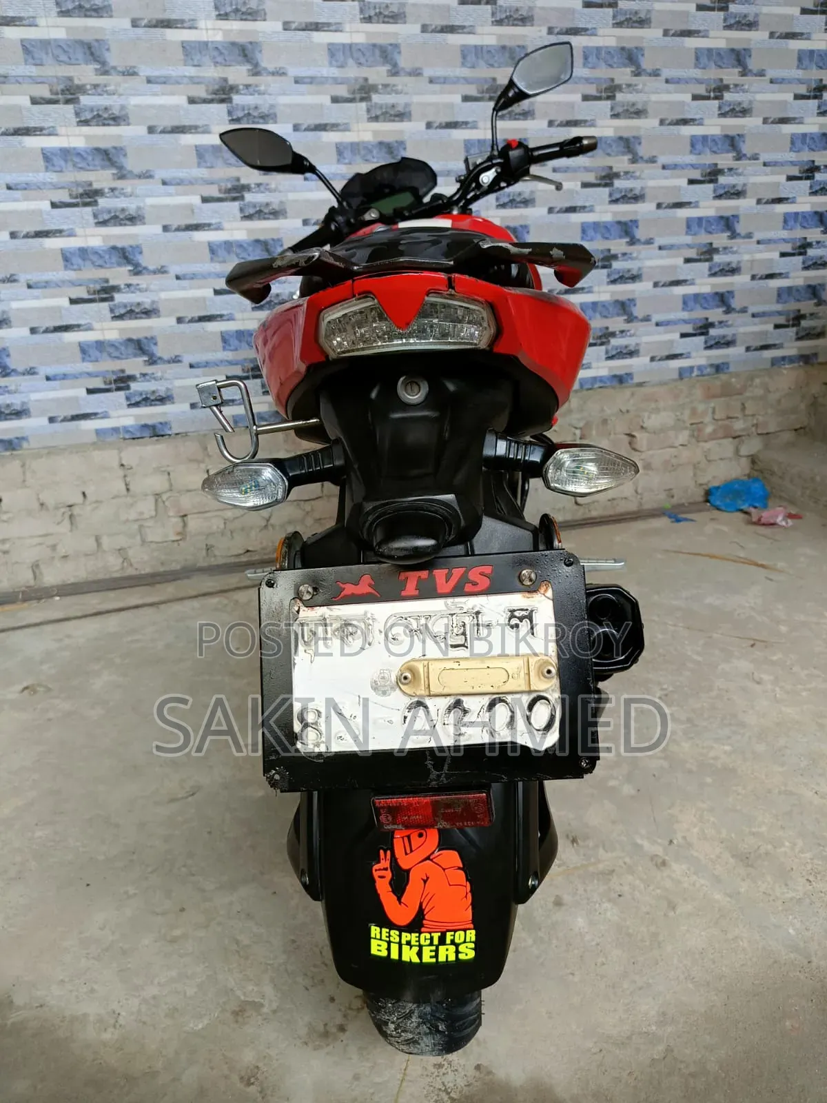 TVS Apache 160 4V 2019 Red