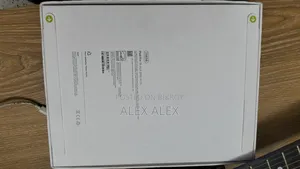 New Apple iPad Pro 13 (2025) 256 GB Silver