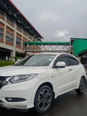 Honda Vezel 2014 Pearl