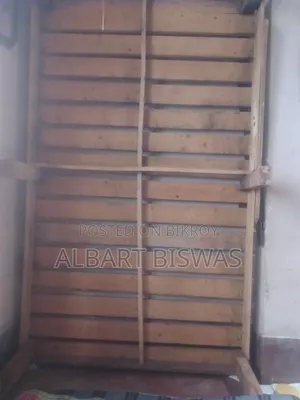খাট বিক্রি হবে