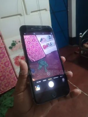 Apple iPhone 8 Plus 64 GB Black