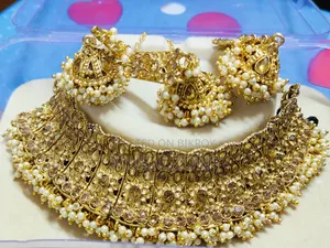 Kundon Jewellery Set