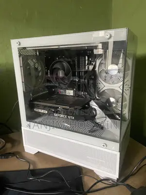 Desktop Computer 16GB AMD Ryzen 5 SSD 512GB