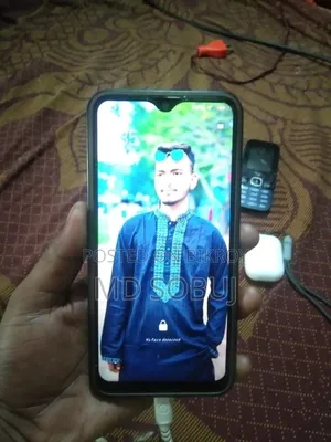 Vivo Y11 32 GB