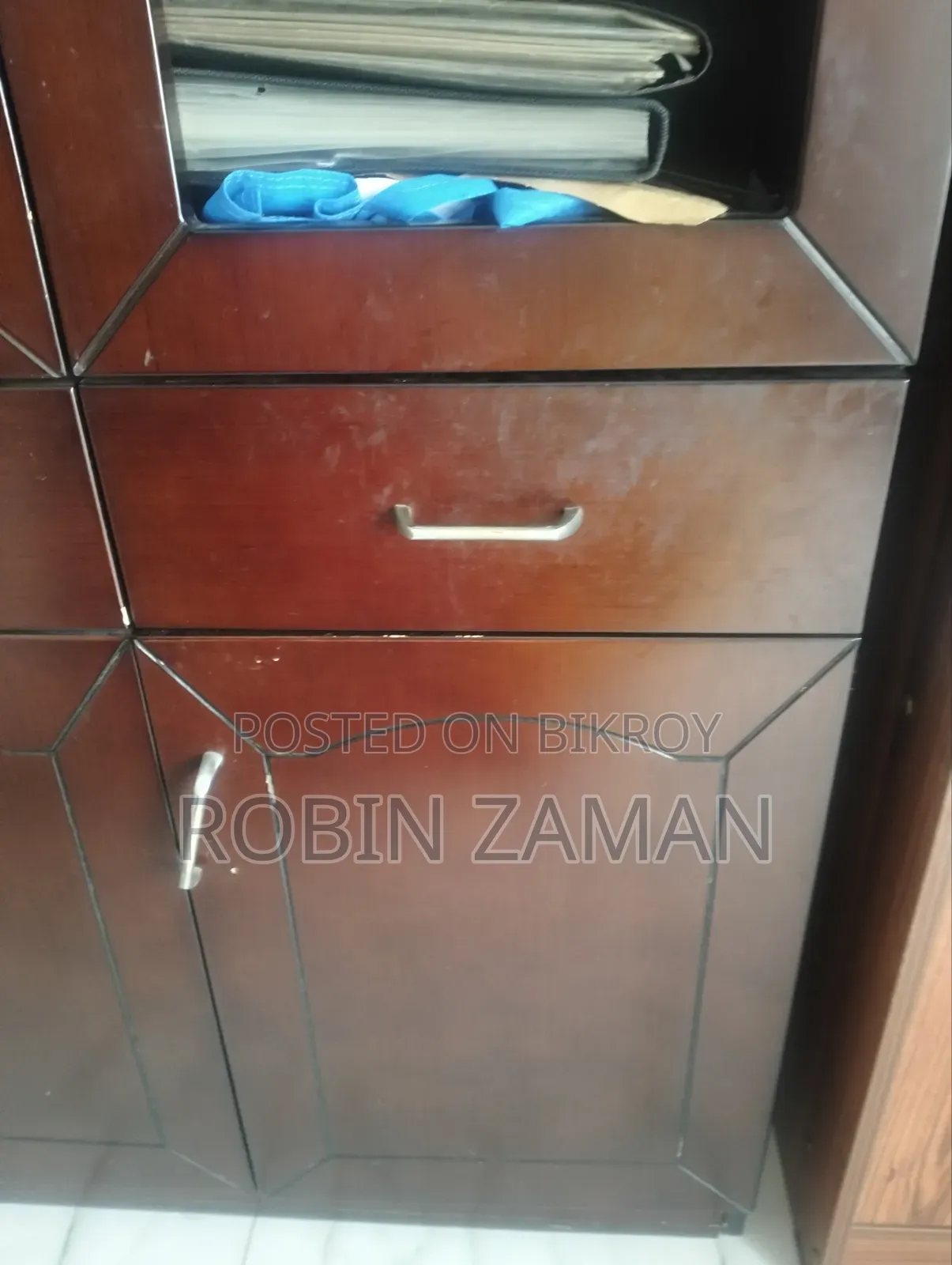 Regal Mahogany Wood Showcase for Sale