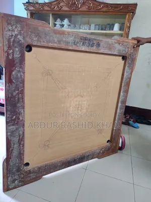 ক্যারাম বোর্ড