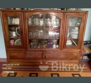 শোকেস বিক্রির জন্য