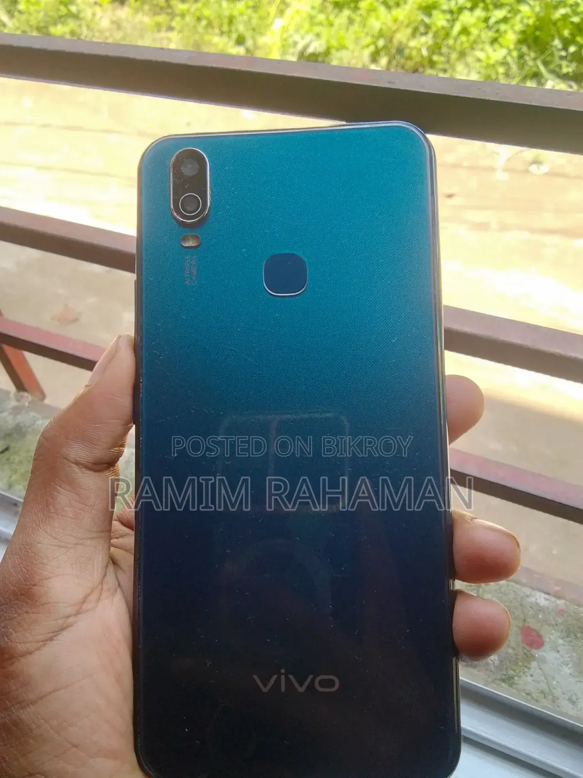 Vivo Y11 32 GB Black